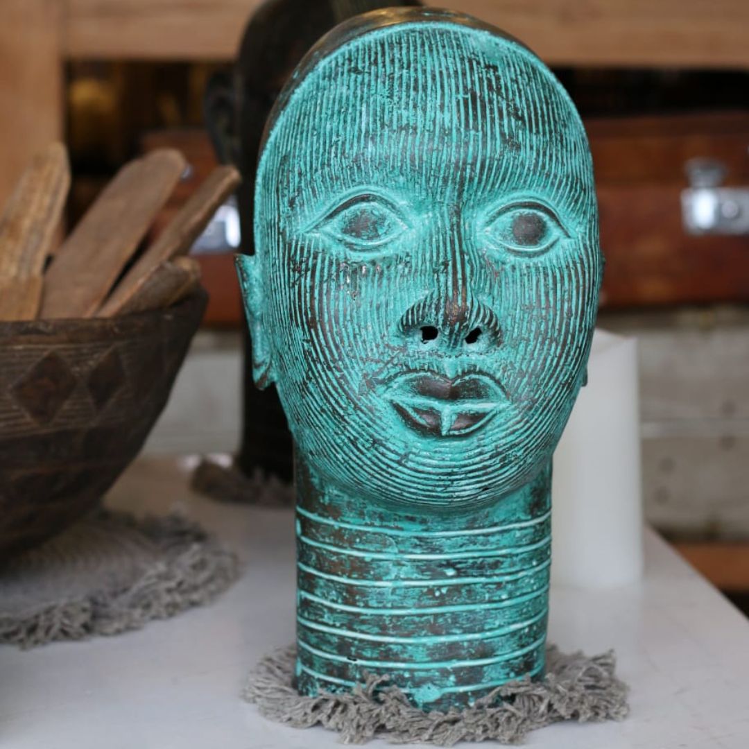 Cabeza Yoruba Africana turquesa